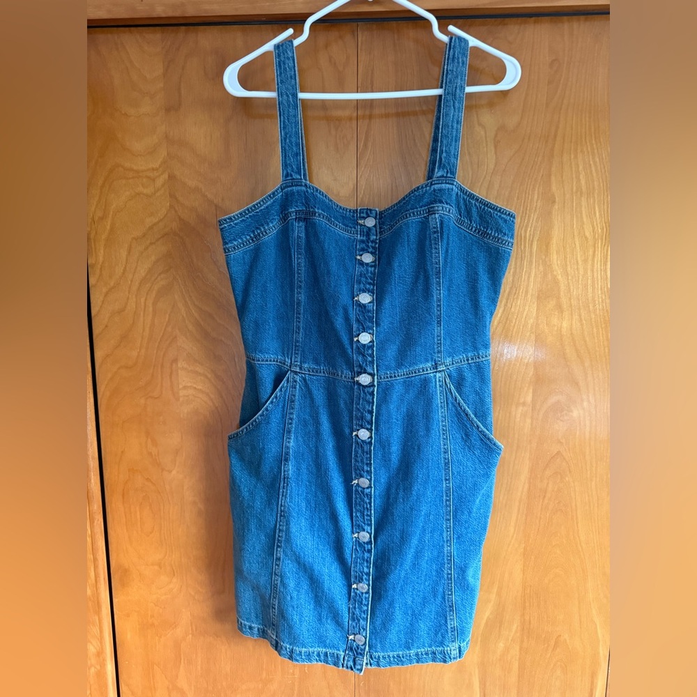 Levi's Classic Blue Denim Apparel